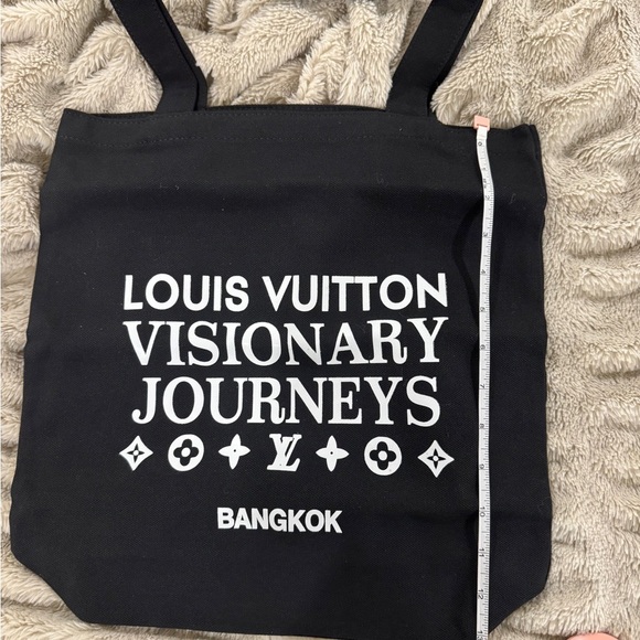 Louis Vuitton Visionary Journeys Bangkok Tote Bag – Black & White - Picture 4 of 4